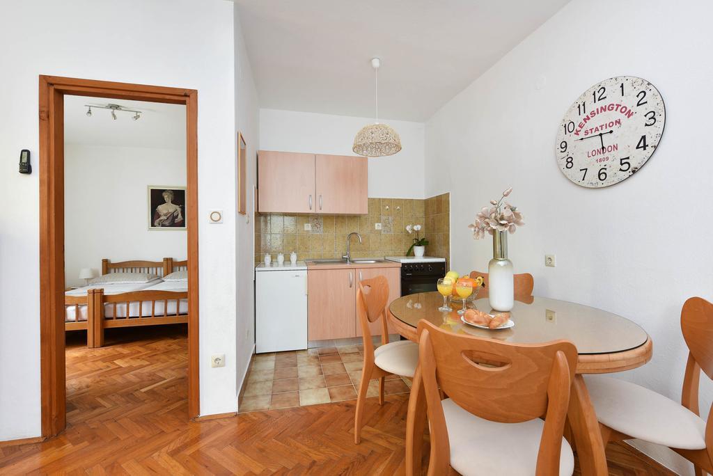 Adria Apartments Zadar Buitenkant foto