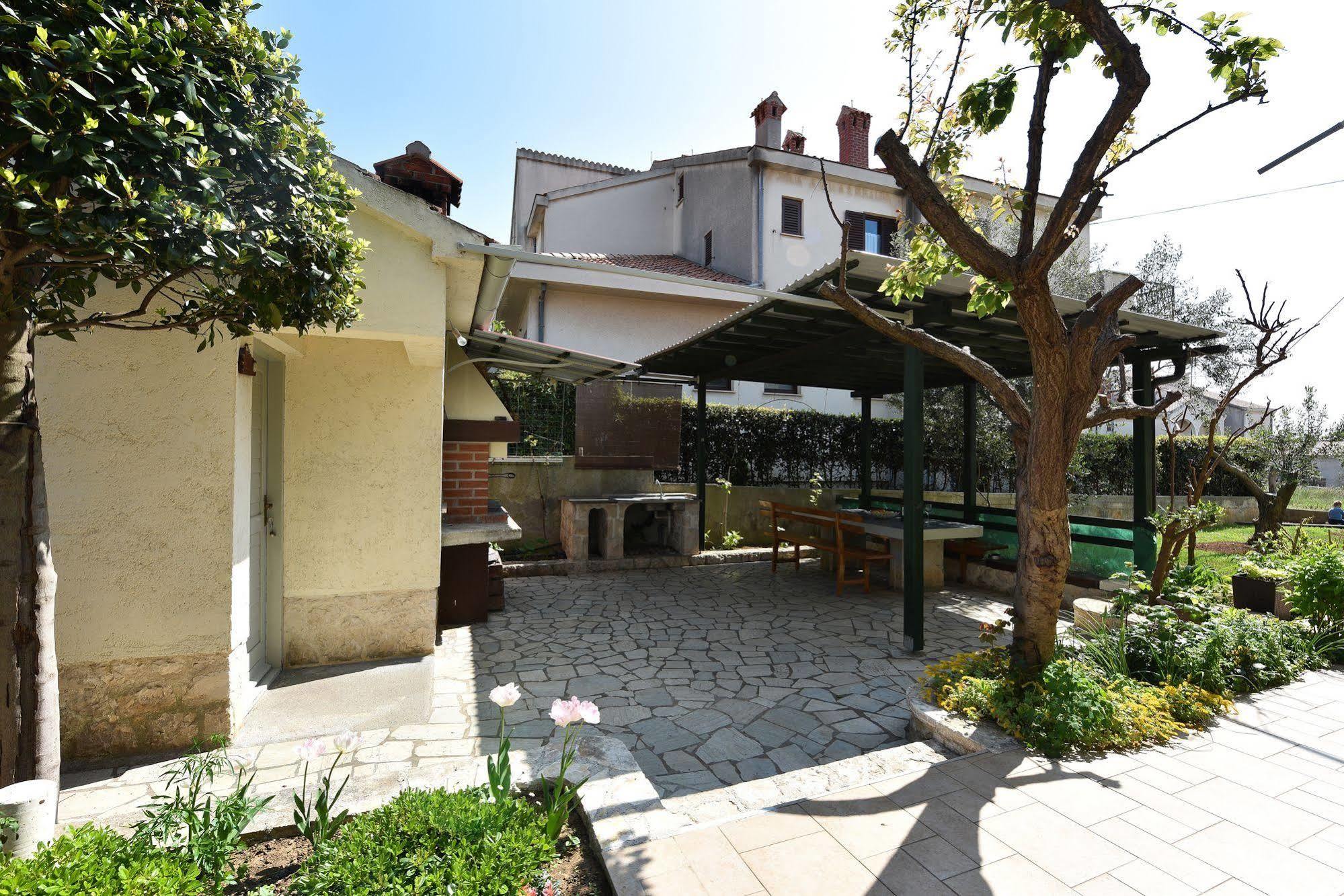 Adria Apartments Zadar Buitenkant foto
