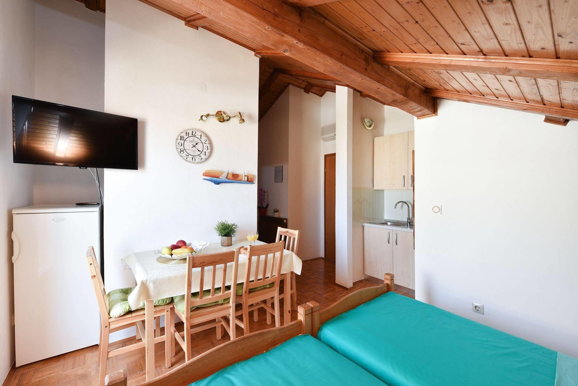Adria Apartments Zadar Buitenkant foto